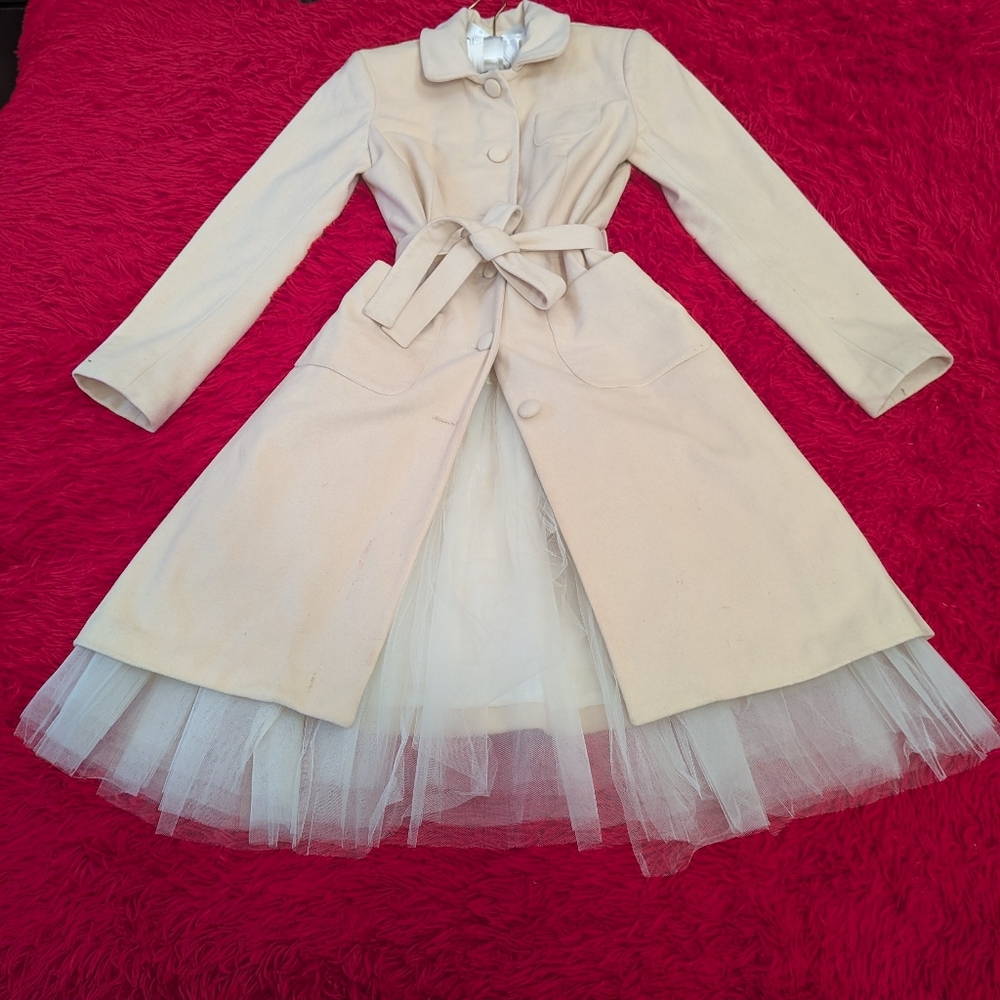 Elegant Cream Women's Coat